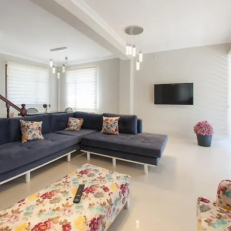 Villa House For Rent *